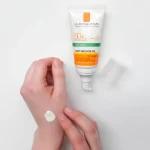 La Roche-Posay Anthelios XL Anti-Shine Dry Touch Facial Sunscreen SPF 50+ | 50mL - Image 3